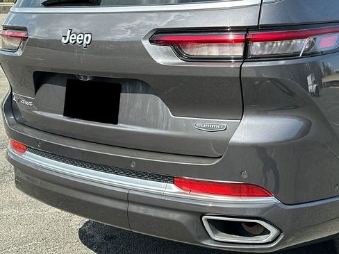 Used 2021 Jeep Grand Cherokee L Summit w/ Advanced Protech Group IV AWD/4WD image 5