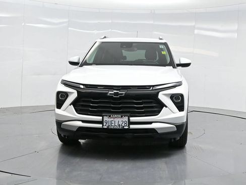 New 2025 Chevrolet TrailBlazer LT w/ Convenience Package FWD image 44