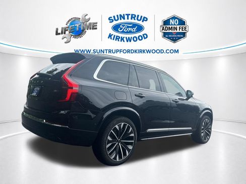 Used 2025 Volvo XC90 B5 Plus AWD/4WD image 6