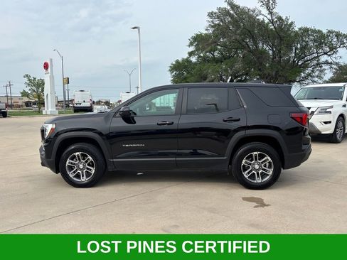 Used 2025 GMC Terrain Elevation AWD/4WD image 2