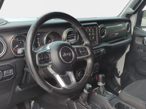 Used 2021 Jeep Wrangler Unlimited Sahara AWD/4WD image 14