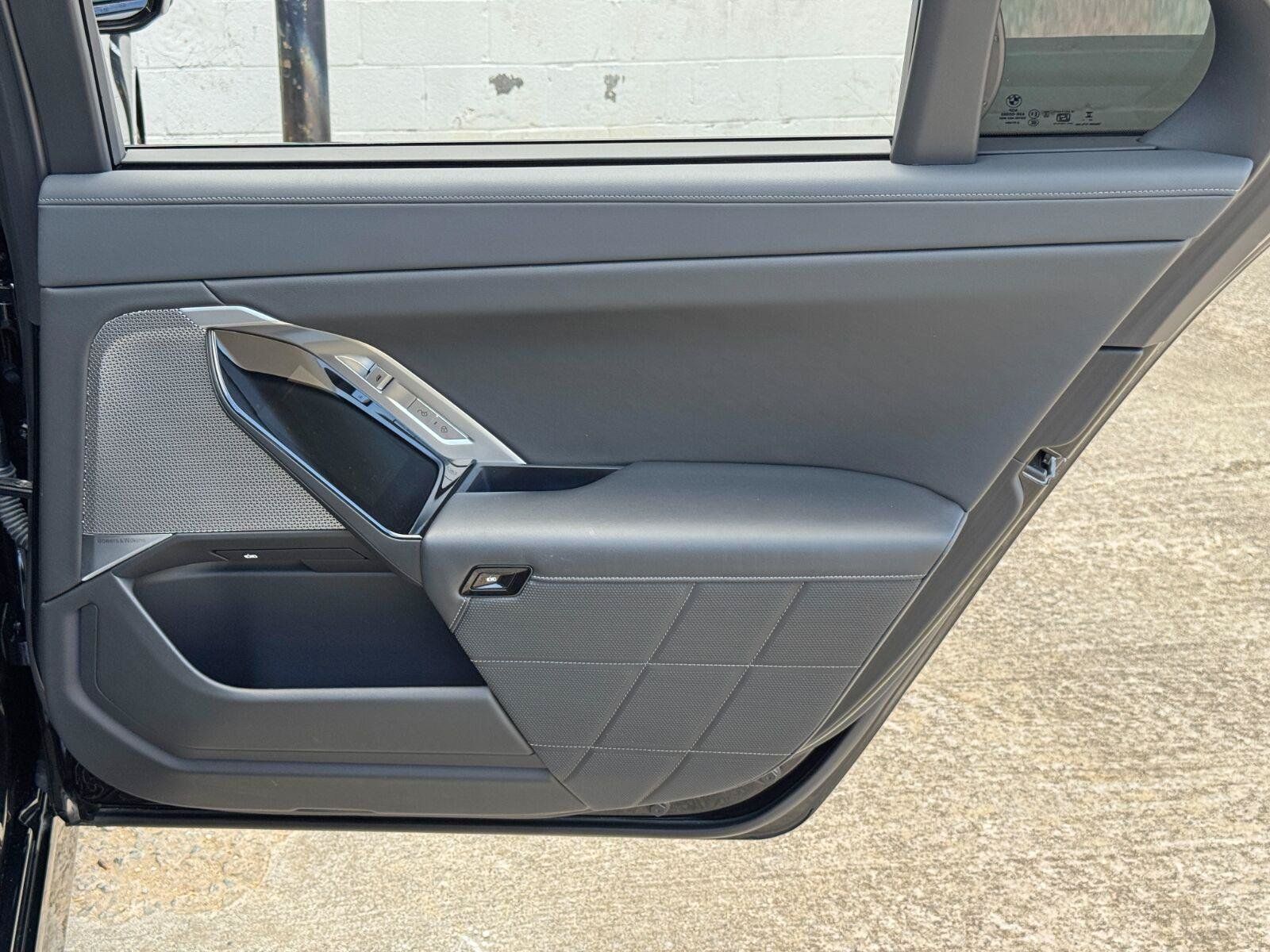 Used 2024 BMW i7 eDrive50 w/ M Sport Package RWD image 51