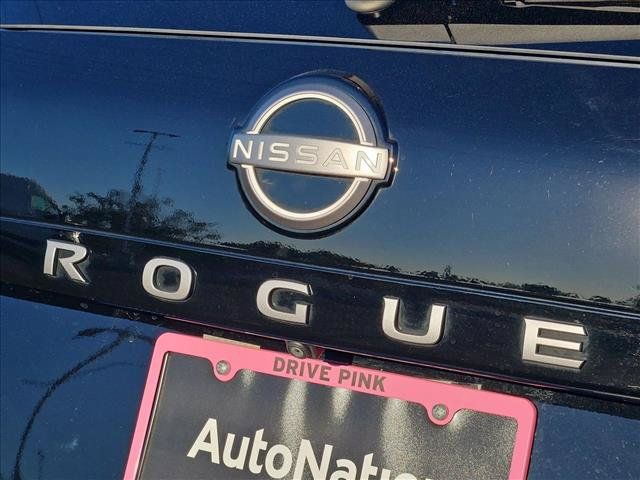 Used 2024 Nissan Rogue SV FWD image 30