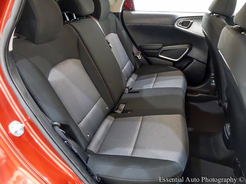 Used 2025 Kia Soul S FWD image 28