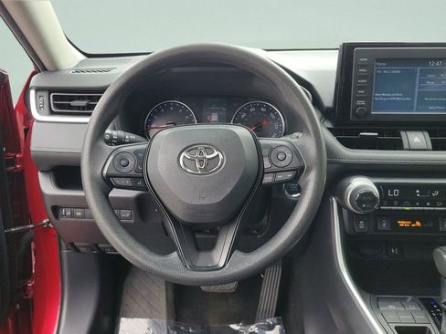 Used 2019 Toyota RAV4 XLE w/ Convenience Package image 15