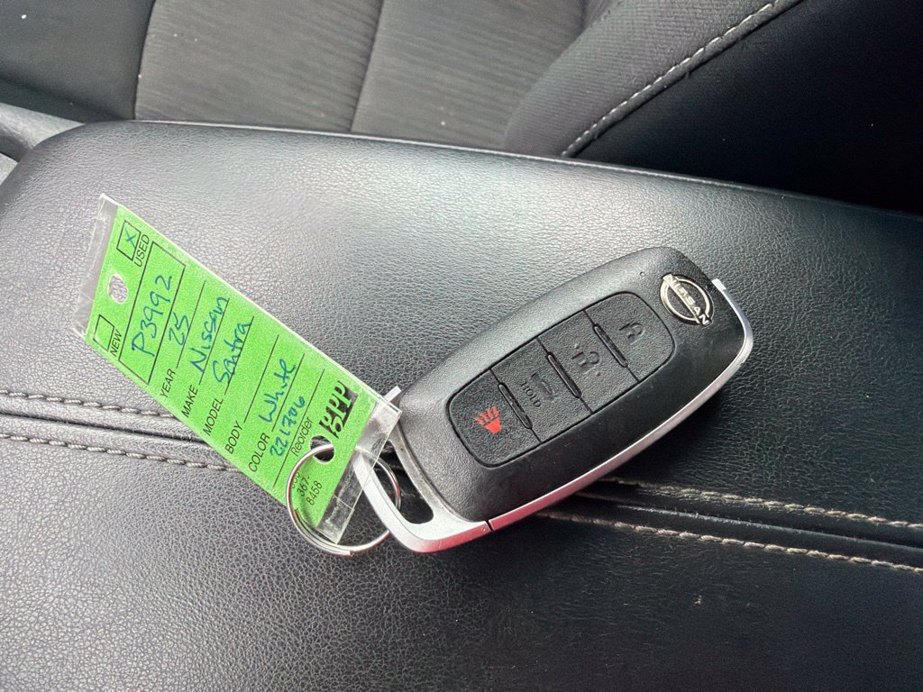 Used 2025 Nissan Sentra SV FWD image 36