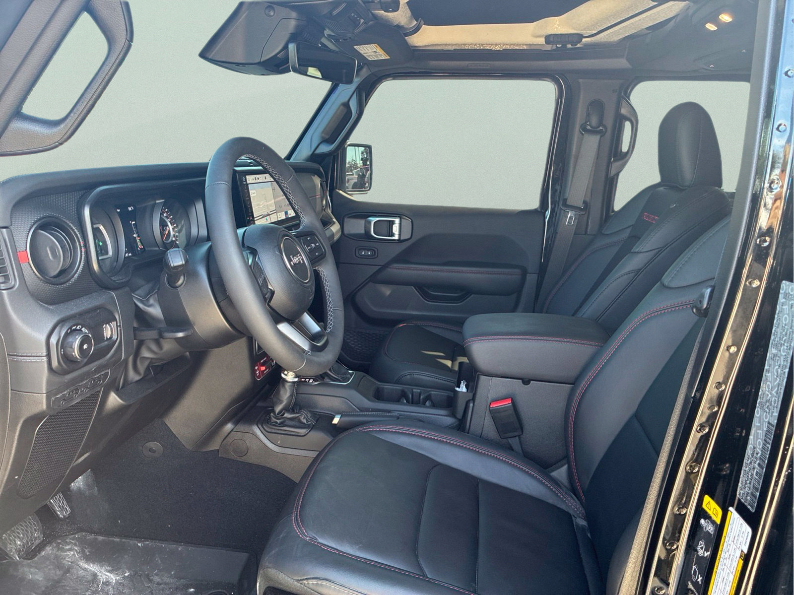 Certified 2026 Jeep Wrangler Unlimited Rubicon AWD/4WD image 9