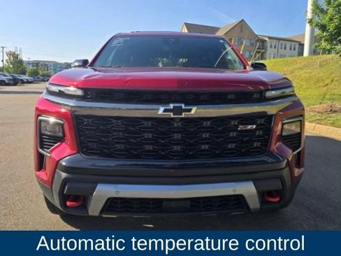 Used 2024 Chevrolet Traverse Z71 w/ Enhanced Driving Package AWD/4WD image 6