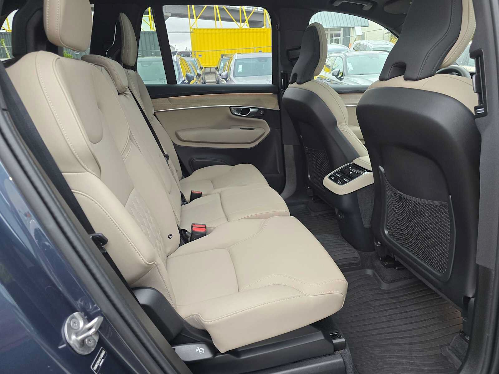 Used 2026 Volvo XC90 B5 Plus w/ Protection Package AWD/4WD image 12