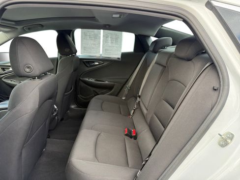 Used 2023 Chevrolet Malibu LT image 16