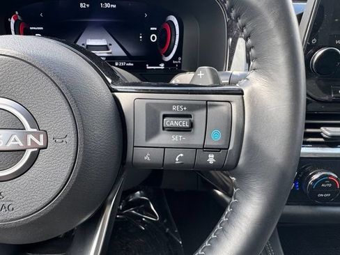Used 2025 Nissan Pathfinder Platinum AWD/4WD image 31