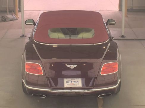 Used 2016 Bentley Continental GT image 12