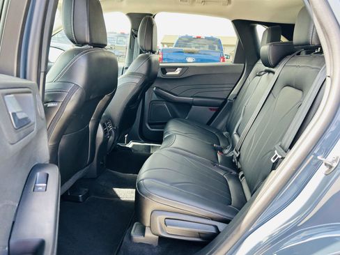 Used 2025 Ford Escape PHEV w/ PHEV Premium Package image 32