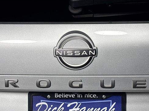 Used 2024 Nissan Rogue SV image 23