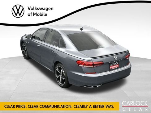 Used 2020 Volkswagen Passat 2.0T R-Line image 28