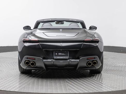 Used 2025 Ferrari Roma Spider RWD image 8
