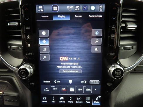 Used 2022 RAM 2500 Laramie w/ Night Edition image 18