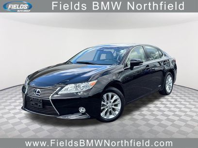 Used 2014 Lexus ES 300h w/ Luxury Package w/Bamboo Trim