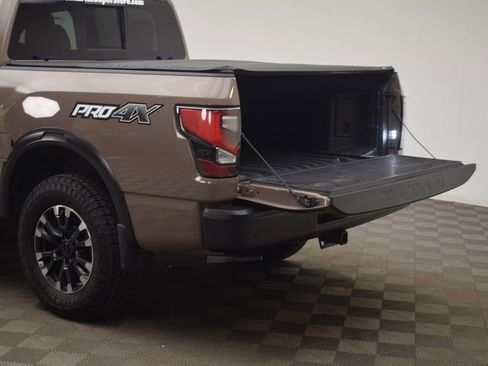 Used 2020 Nissan Titan PRO-4X w/ Pro-4x Convenience Package image 32