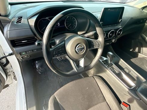 Used 2021 Nissan Sentra SV FWD image 12
