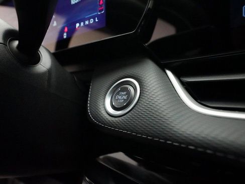 Certified 2025 Chevrolet Equinox LT image 30