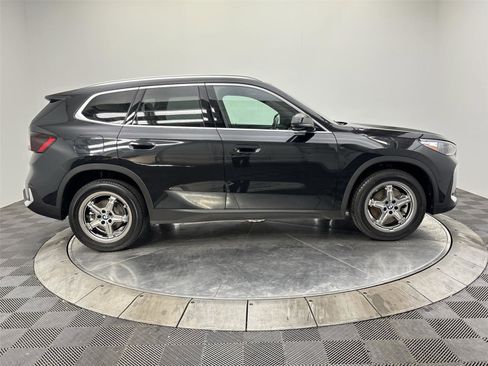 Used 2023 BMW X1 xDrive28i image 17