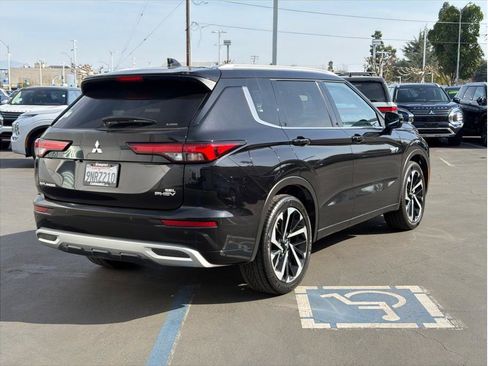 Used 2024 Mitsubishi Outlander SEL image 5