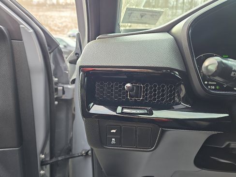 Used 2023 Honda CR-V Sport Touring image 14