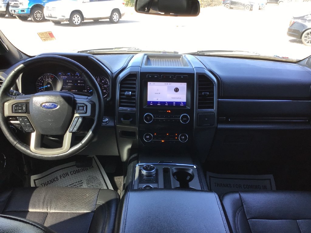 Used 2020 Ford Expedition XLT w/ Equipment Group 202A AWD/4WD image 13