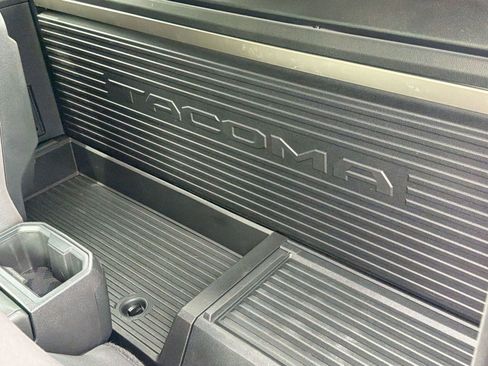 Used 2024 Toyota Tacoma SR image 21