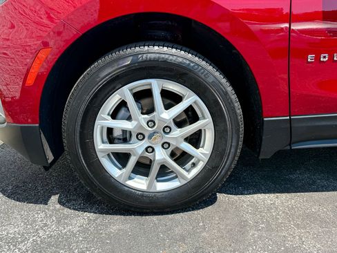 Certified 2024 Chevrolet Equinox LT AWD/4WD image 11