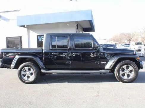 Used 2021 Jeep Gladiator Overland w/ LED Lighting Group image 7