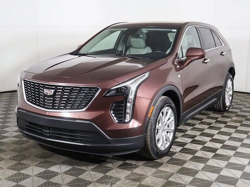 Used 2023 Cadillac XT4 Luxury image 6