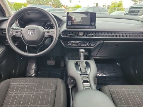 Certified 2025 Honda HR-V LX image 9