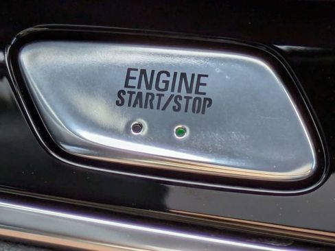 Used 2023 Buick Enclave Avenir FWD image 38