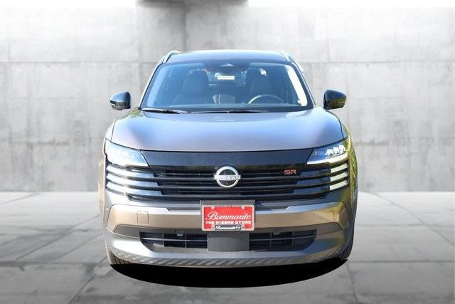 Certified 2026 Nissan Kicks SR FWD image 4