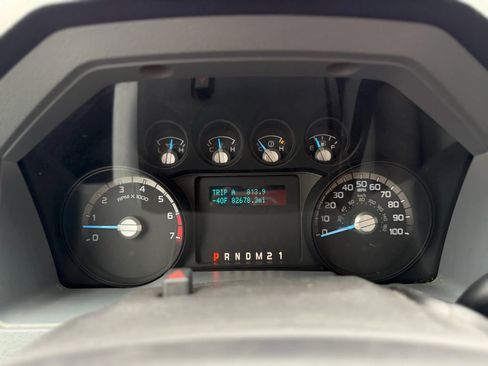 Used 2013 Ford F250 XL w/ XL Value Pkg image 16