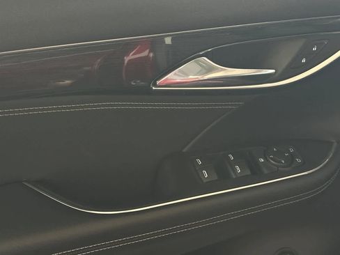 Used 2022 Buick Envision Preferred image 13