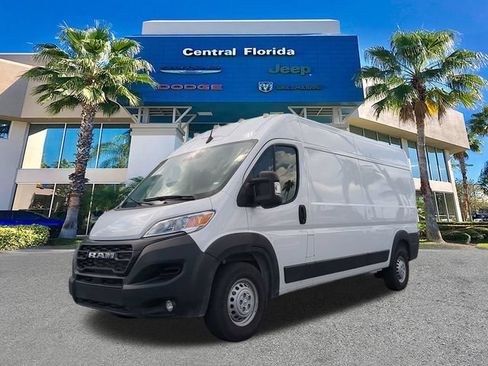 Used 2025 RAM ProMaster 2500 w/ Convenience Group FWD image 9