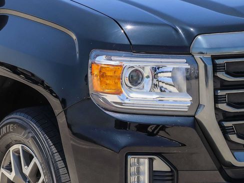Used 2022 GMC Canyon AT4 w/ Driver Alert Package AWD/4WD image 4