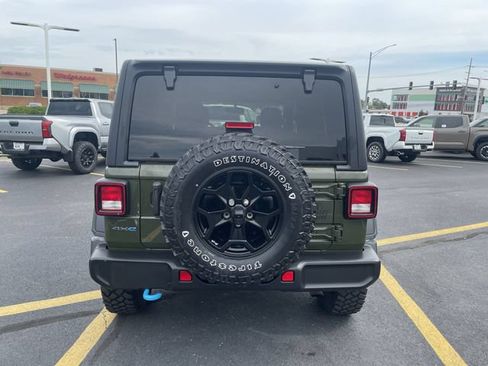 Used 2023 Jeep Wrangler Unlimited w/ Cold Weather Group AWD/4WD image 33