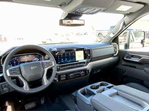 New 2026 Chevrolet Silverado 2500 LT w/ Trail Boss Package image 40