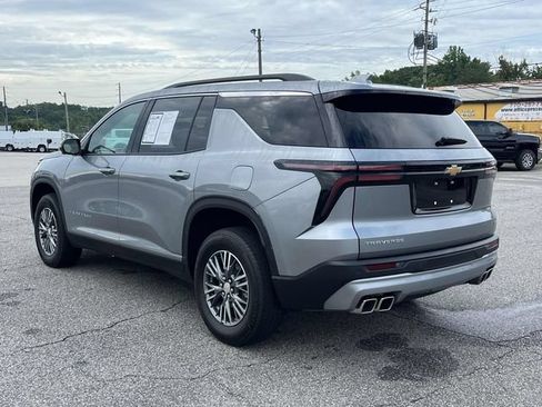 Certified 2024 Chevrolet Traverse LT FWD image 6