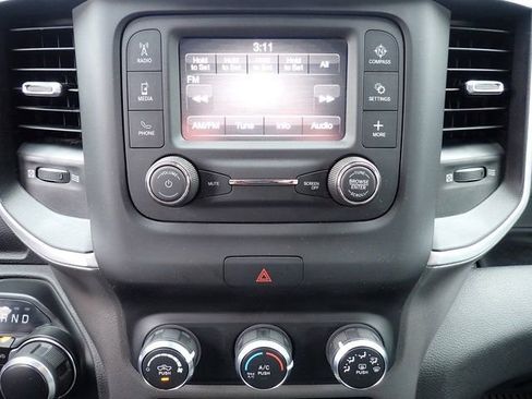 Used 2021 RAM 1500 Big Horn AWD/4WD image 29