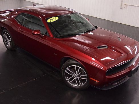 Used 2018 Dodge Challenger GT w/ GT Interior Package image 9