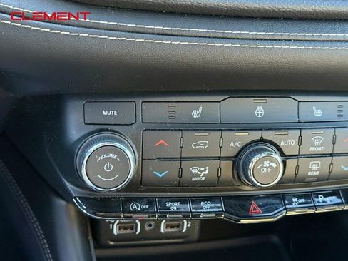 Used 2022 Dodge Durango GT image 23