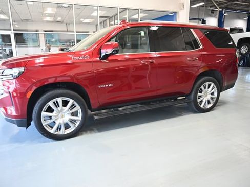 Used 2021 Chevrolet Tahoe High Country w/ Premium Package AWD/4WD image 8