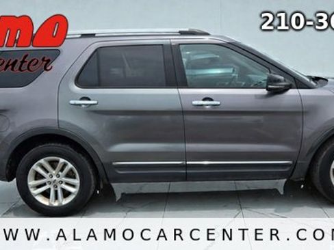 Used 2013 Ford Explorer XLT FWD image 6