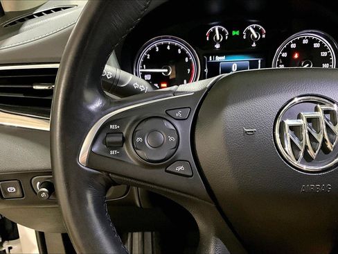 Used 2019 Buick Enclave Essence image 18