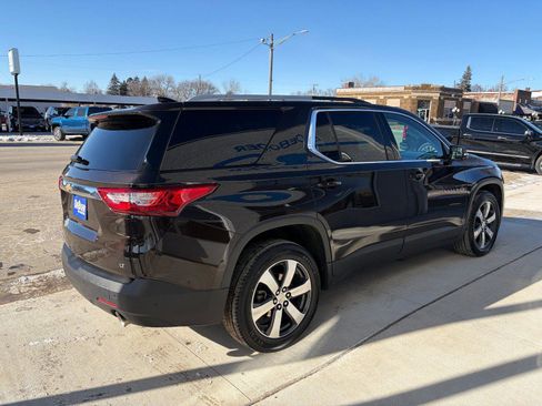 Used 2018 Chevrolet Traverse LT image 5